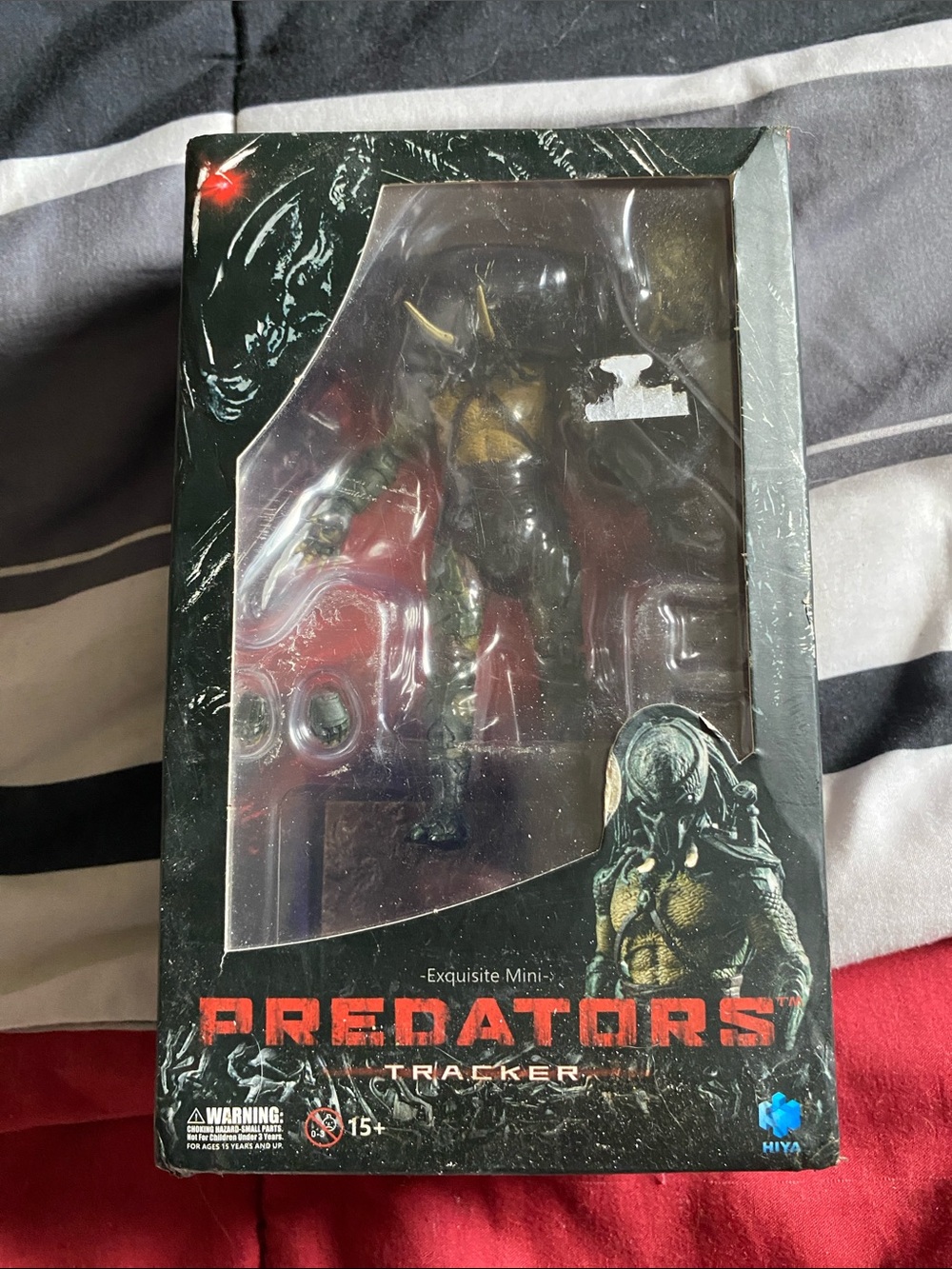Predators Tracker Action Figure — Green and Gold Collector Figure